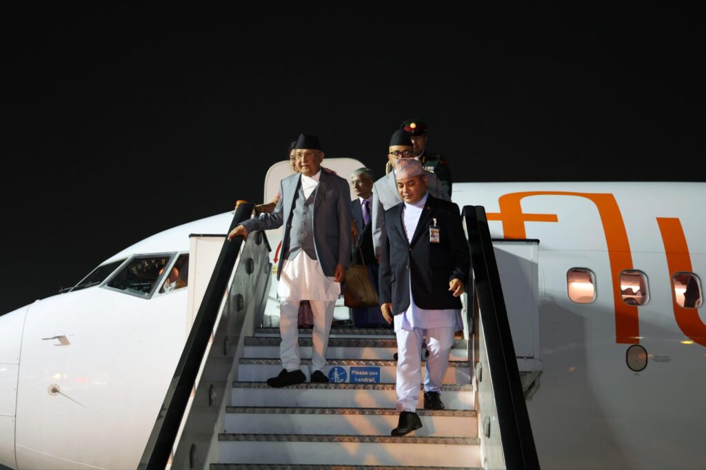 प्रधानमन्त्री ओली दुबईमा