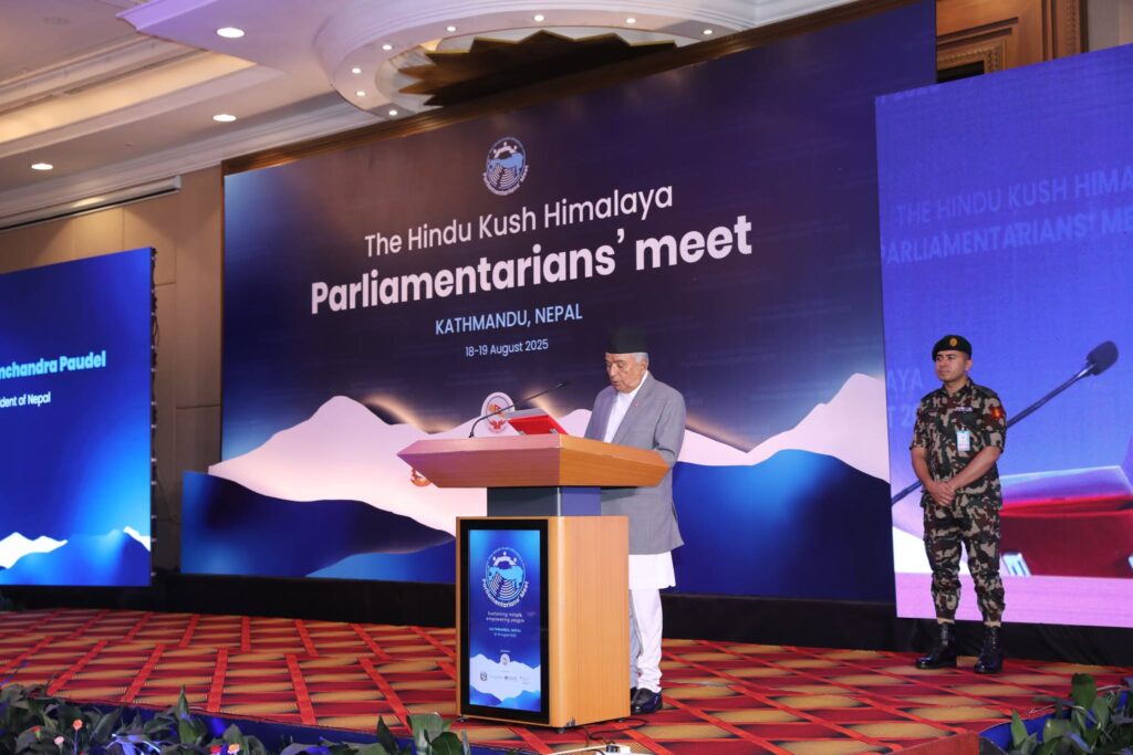 जलवायु परिवर्तनले ल्याएको संकटापन्न अवस्थालाई मिलेर पार लगाऔँ : राष्ट्रपति पौडेल