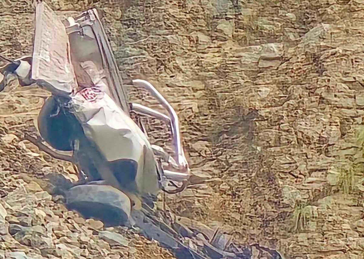 रामेछापमा स्कारपियो दुर्घटना, श्रीमतीको मृत्यु, श्रीमान् गम्भीर घाइते