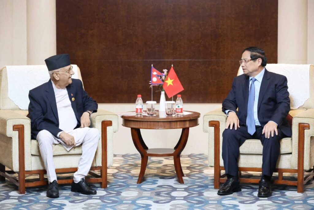 प्रधानमन्त्री ओली र भियतनामका प्रधानमन्त्री चिङबीच भेटवार्ता