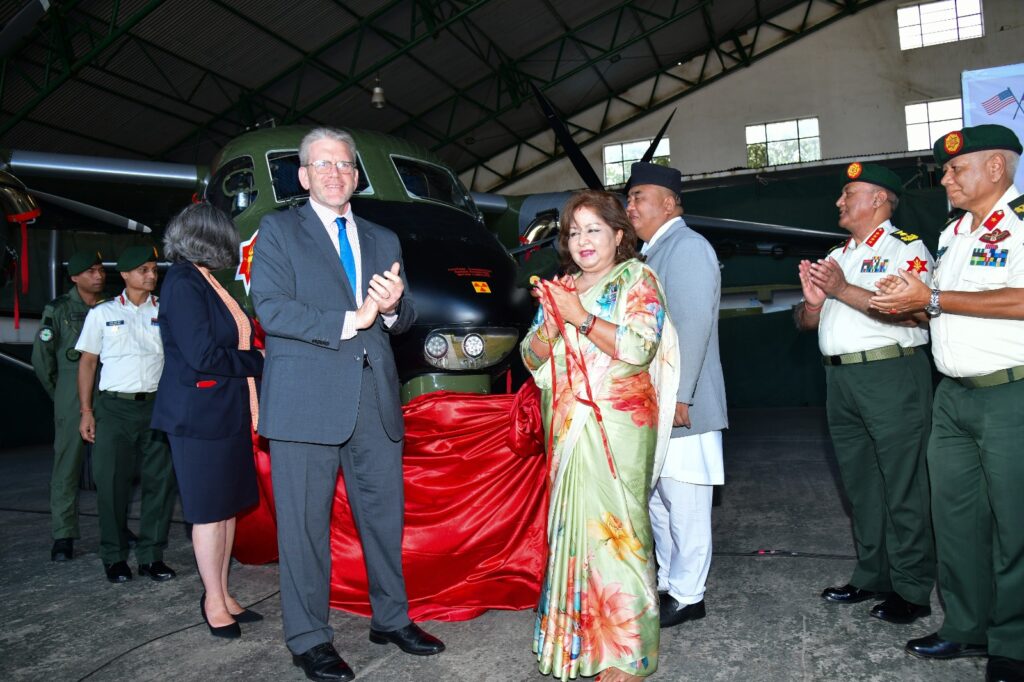 अमेरिकी सेनाबाट नेपाली सेनालाई २ स्काई ट्रक हस्तान्तरण