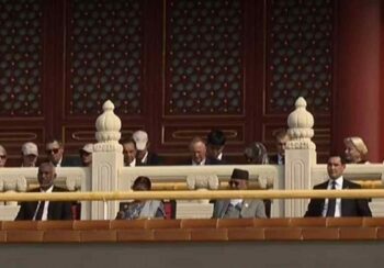 चीनको सैन्य परेडमा प्रधानमन्त्री ओली सहभागी