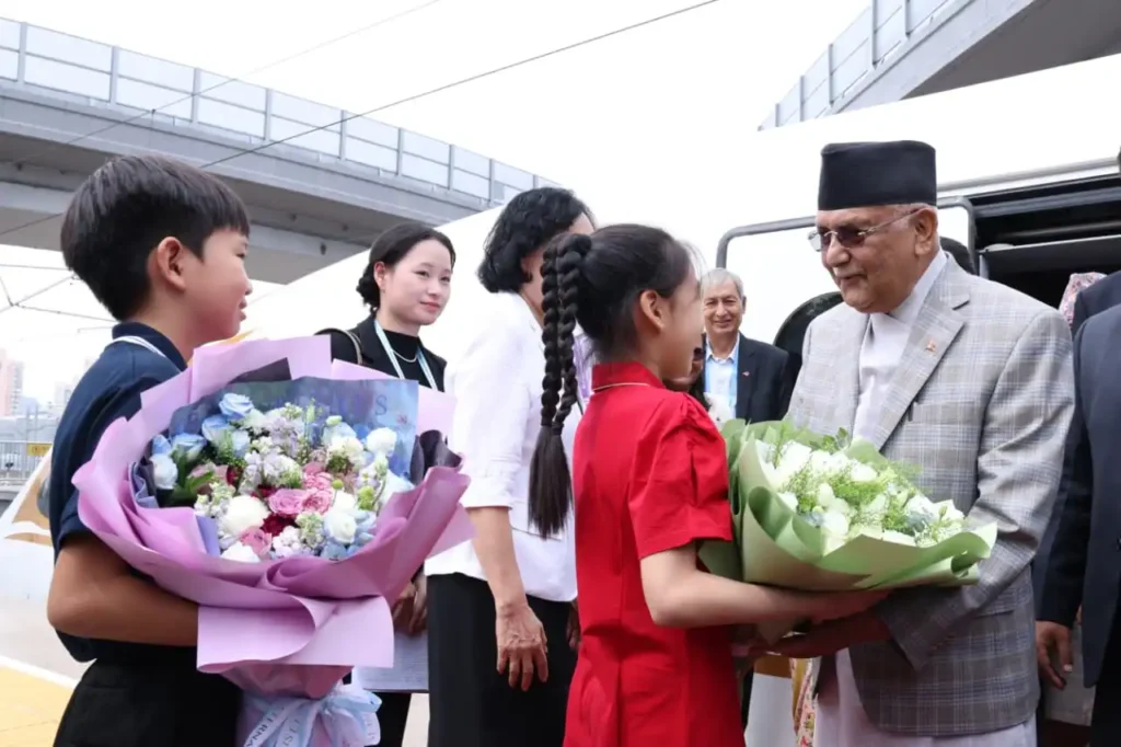 बेइजिङ पुगे प्रधानमन्त्री ओली