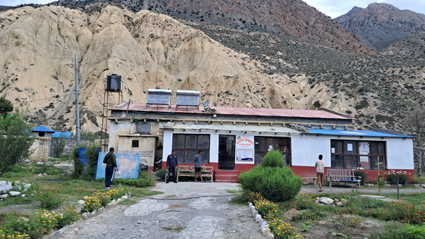 मुस्ताङ कारागार : एउटै भवनमा कैदीबन्दी र सुरक्षाकर्मी