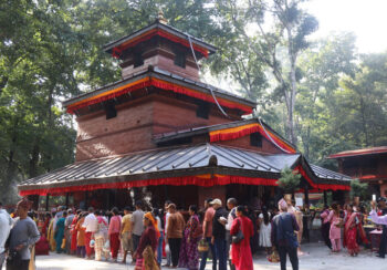 नवरात्र : शक्तिपीठमा भक्तजनको भीड