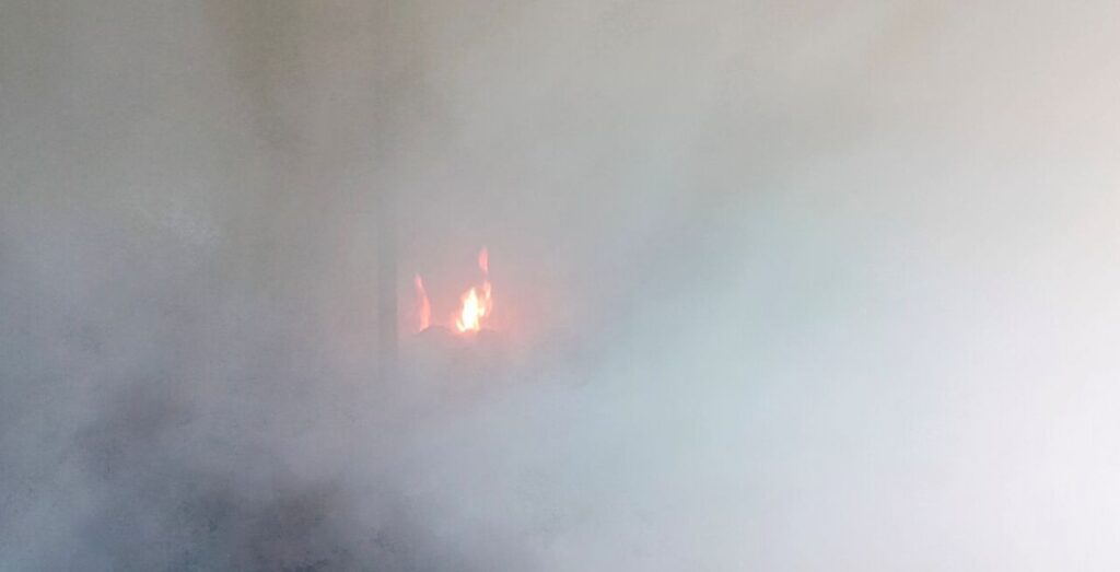 जुत्ताचप्पल गोदाममा आगलागी हुँदा ७० लाख बढीको क्षति