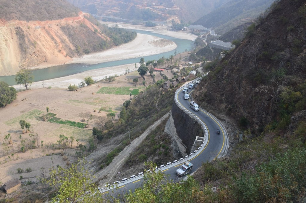 असोज १ गतेदेखि बिपी राजमार्ग २४सै घण्टा सञ्चालन हुने