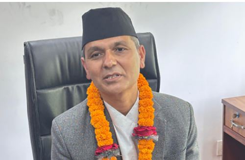 खरानी भएको सिंहदरबार सुधारमा जुट्ने, प्राथमिकता तय गर्न तथ्याङ्क संकलन गर्ने गृहमन्त्री अर्यालको प्रतिवद्धता