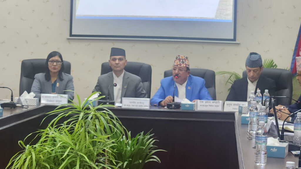 निष्पक्ष निर्वाचन सम्पन्न गराउनु वर्तमान सरकारको मुख्य जिम्मेवारी : गृहमन्त्री अर्याल