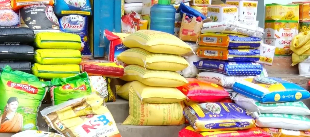 सरकारको सुपथ मूल्य पसल भदौ ३० देखि : चामल–चिनीमा ५ रुपैयाँदेखि तेल–मासुमा १० रुपैयाँसम्म छुट