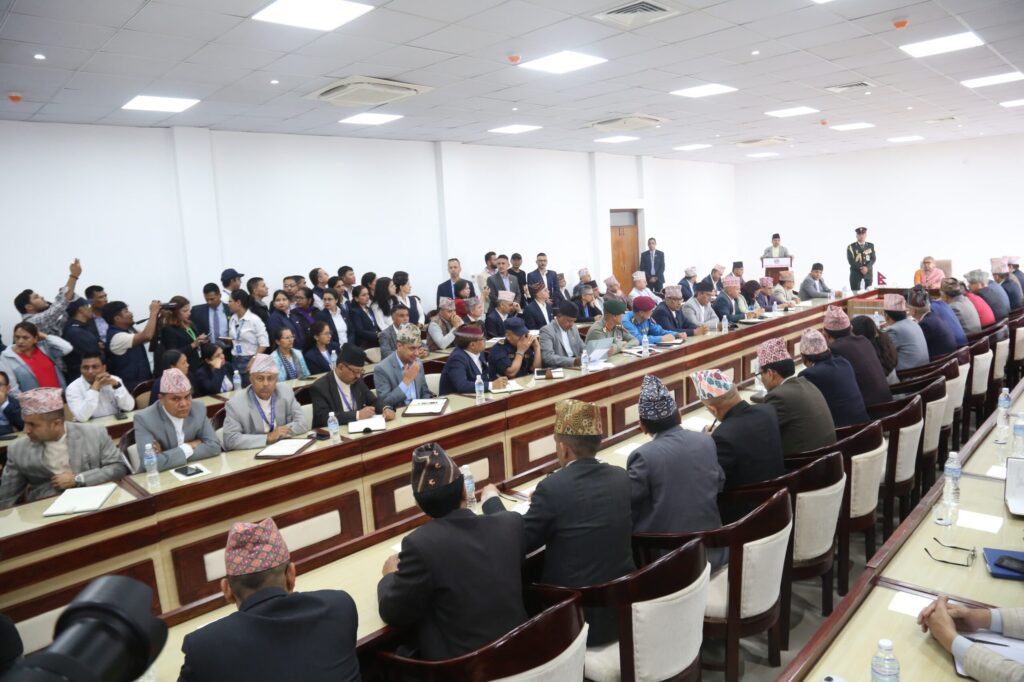 क्षति पुगेका उद्योगी व्यवसायीलाई राज्यले सहयोग गर्ने