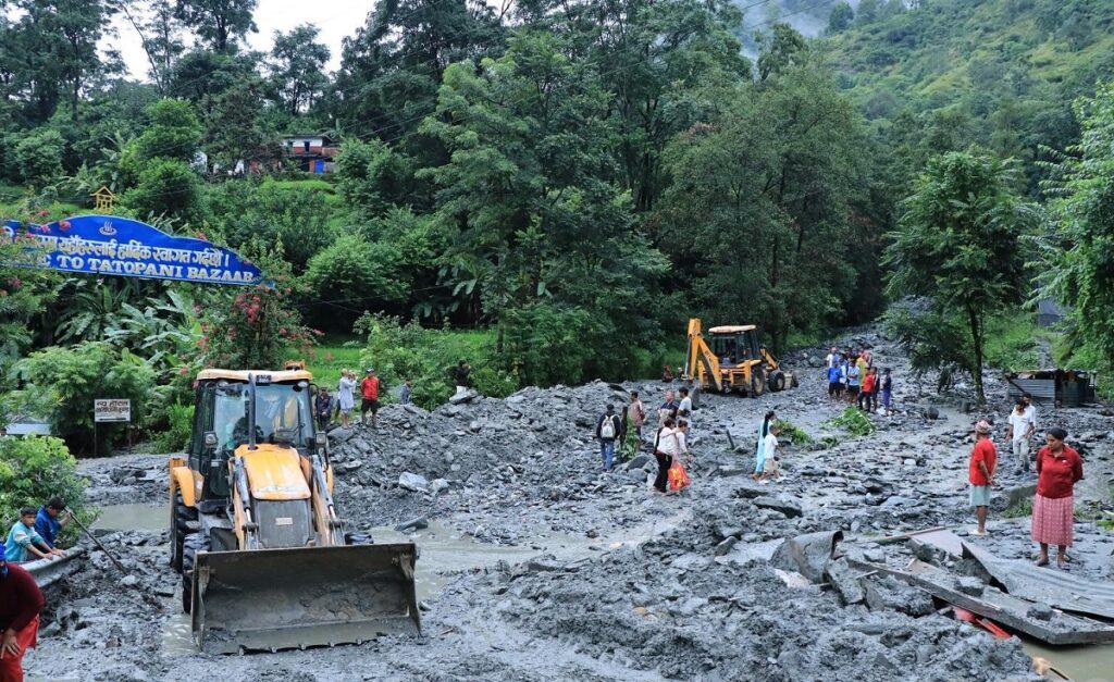 लेतेखोलाको बाढीले भौतिक संरचनामा क्षति