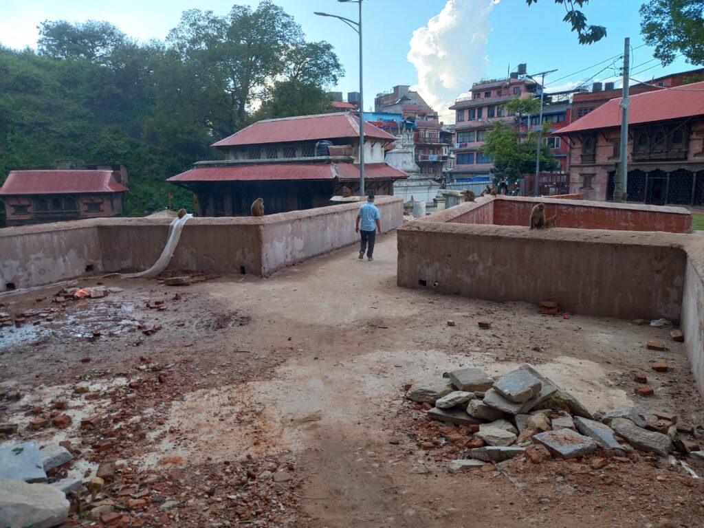 अलपत्र भएको करिब एक वर्षपछि बन्यो गौरीघाट पुल