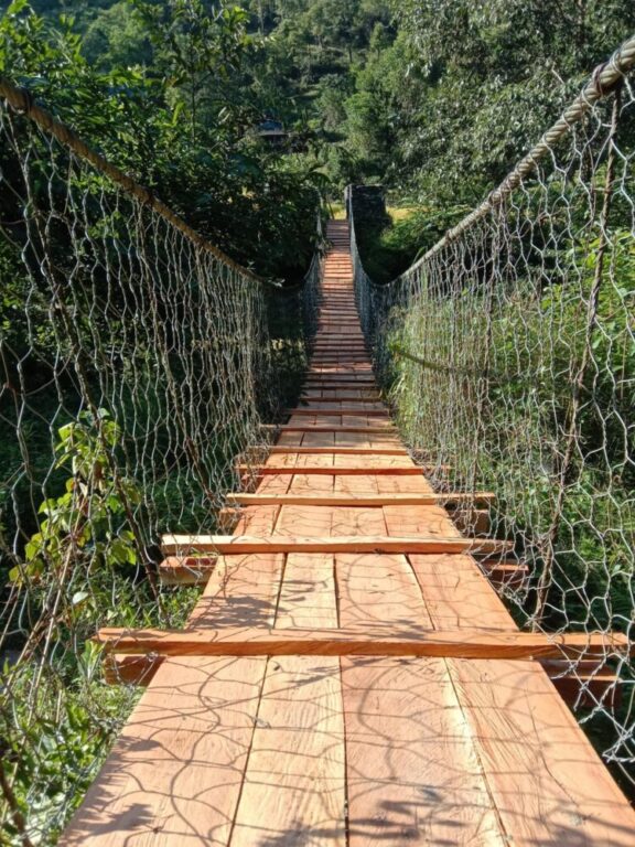 श्रमदानमार्फत झोलुङ्गे पुल मर्मत