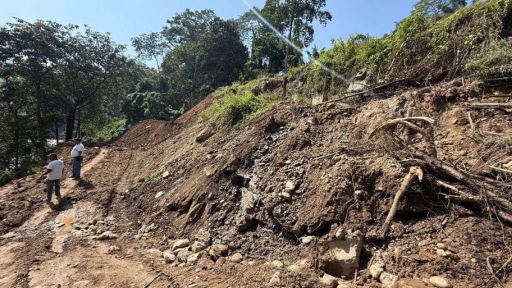 मेची राजमार्ग तत्काल नखुल्ने, समस्यामा चार जिल्लाका यात्रु