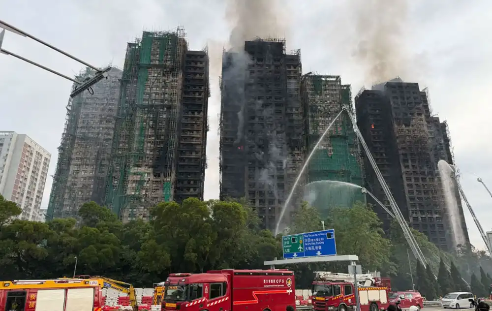 हङकङ आगलागीमा मृत्यु हुनेको संख्या ९४ पुग्यो