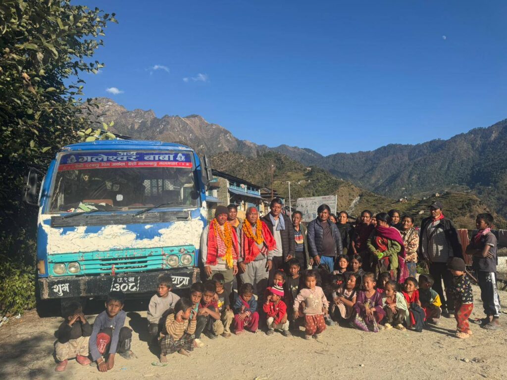 दुर्गम क्षेत्र मल्कवाङमा पहिलोपटक बस पुग्यो