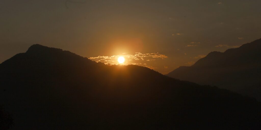 आज देशका अधिकांश भागमा आंशिक बदली हुने