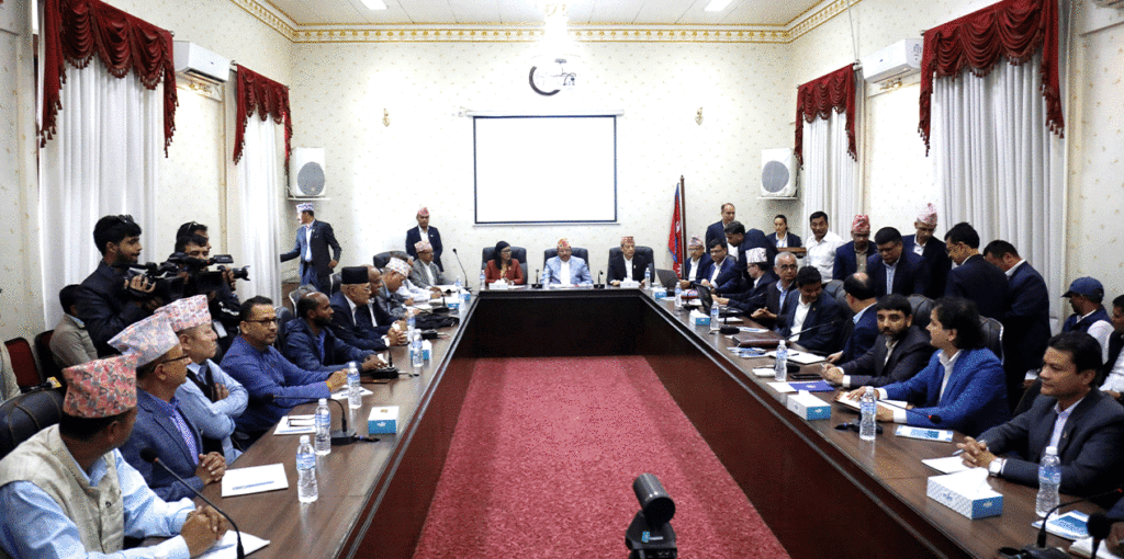 राष्ट्रियसभा सदस्यको निर्वाचनका लागि आयोगद्वारा दलहरूसँग छलफल