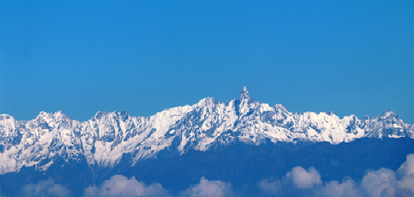 दश हिमाल, सूर्योदय र सूर्यास्त नियाल्न नगरकोटमा पर्यटक