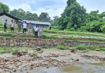 जैविक तटबन्धले जोगायो विद्यालय