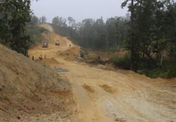 मुख्यमन्त्रीको कडाइपछि बड्डीचौर–खम्बागाडे सडकमा तीव्र निर्माण, ठेकेदार सक्रिय