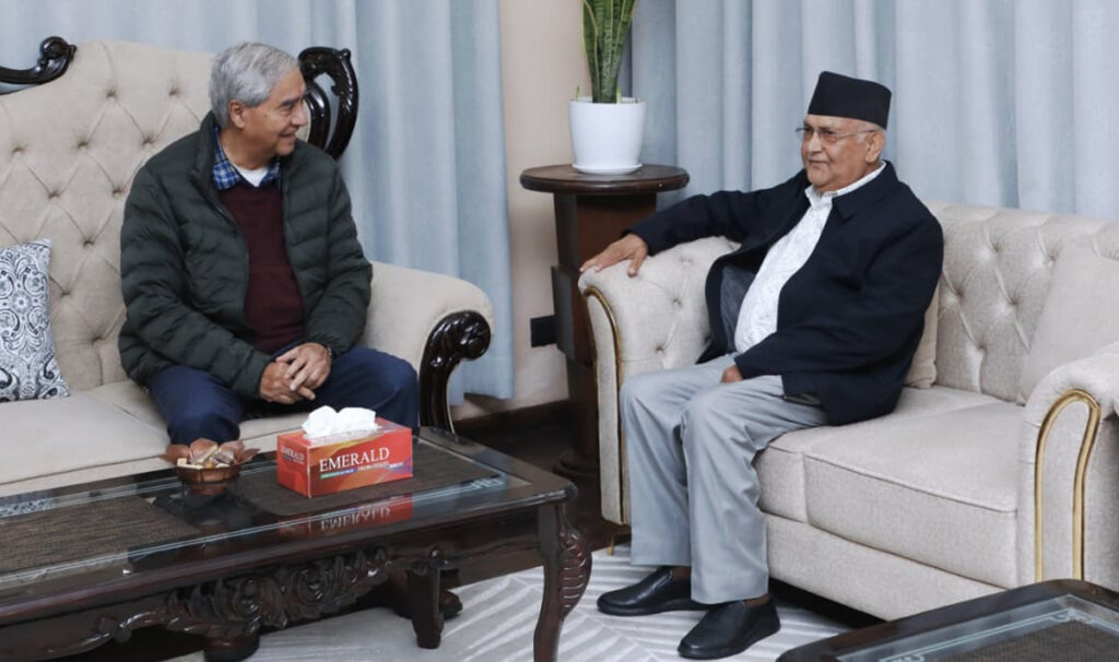 कांग्रेस-एमालेका १४१ निवर्तमान सांसद पुनर्स्थापनाको माग गर्दै आज सर्वोच्च जाने तयारीमा