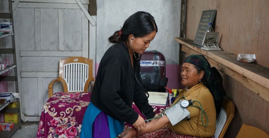 भोजपुर कोटमा निःशुल्क स्वास्थ्य शिविर