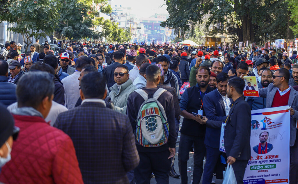 एमाले महाधिवेशन: नेतृत्व चयन प्रक्रिया अघि बढ्यो, मतदान ८ बजेदेखि