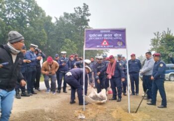 कञ्चनपुरमा सवारी दुर्घटना न्यूनीकरणका लागि ‘ब्ल्याक स्पोट’ बोर्ड