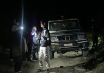 एम्बुलेन्समा गाँजा तस्करी, प्रहरीले हवाई फायर गरेर मोरङमा दुई जना समात्यो