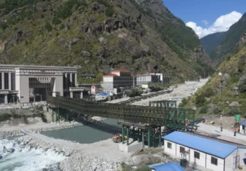 रसुवागढी नाकाको मितेरी पुलबाट आवतजावत सुरू