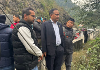 एक महिनाभित्र काम सुरु नगरे घुमाउने पुलको ठेक्का तोडिनेछ : मन्त्री घिसिङ