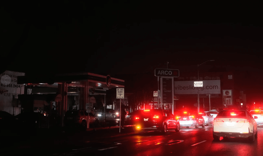 सबस्टेशनमा आगोका कारण सान फ्रान्सिस्कोमा विद्युत सेवा अवरुद्धः एक लाख घर–व्यवसाय प्रभावित