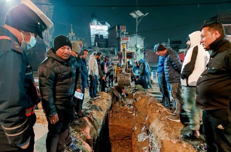 खोलियो २५ वर्षदेखि थुनिएको सुन्धाराको निकास