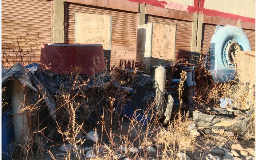 तिला लघुजलविद्युत् आयोजना ठप्प, करोडौँका उपकरण सडकमा अलपत्र