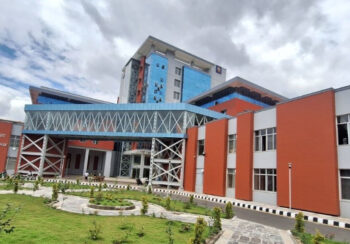 काठमाडौंमा लुटेरा समूह नियन्त्रणमा लिन प्रहरीले चलायो गोली