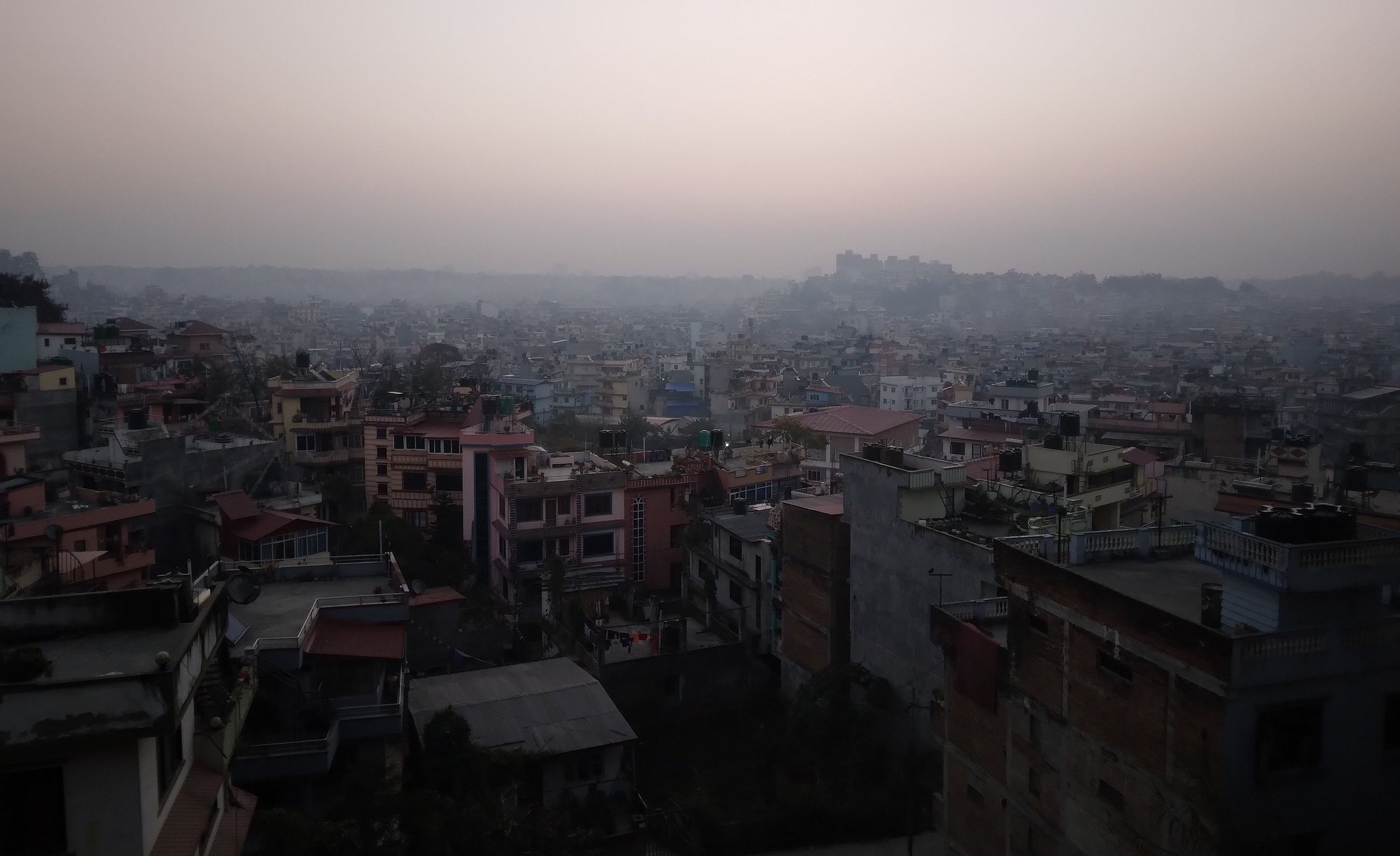 काठमाडौंमा बढ्यो चिसो, तापक्रम ३ डिग्रीमा झर्यो