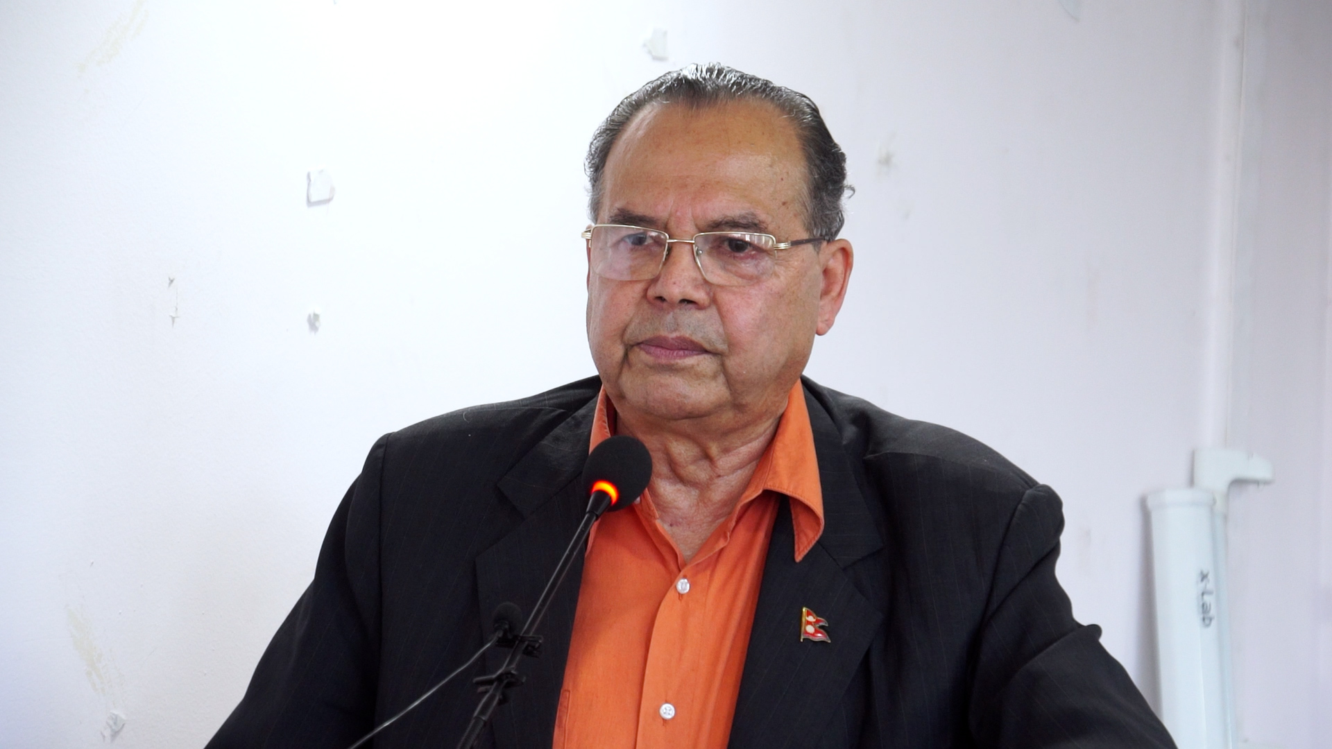 झलनाथले दिए नेकपा फुट्न सक्ने चेतावनी