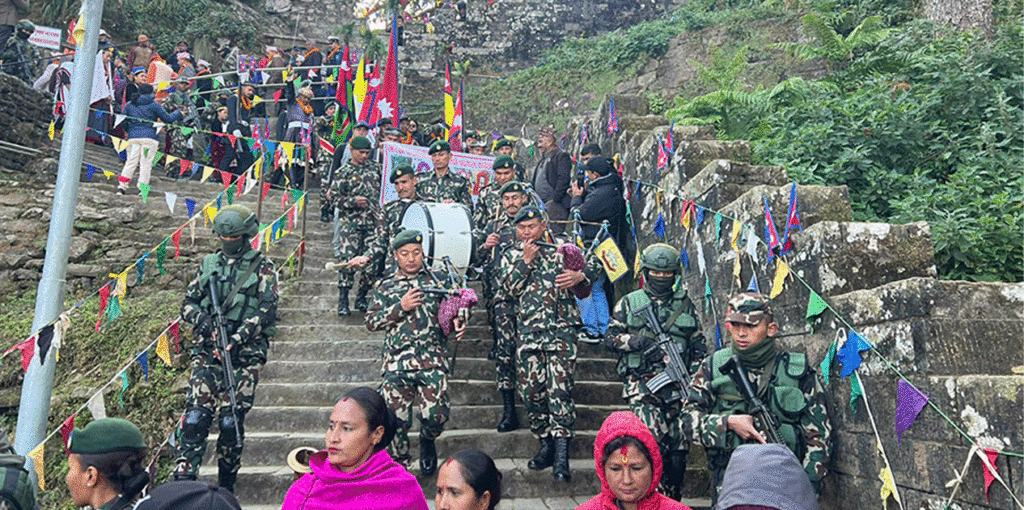 गोरखा-काठमाडौँ एकीकरण पदमार्गमा सेनाको पदयात्रा सुरु