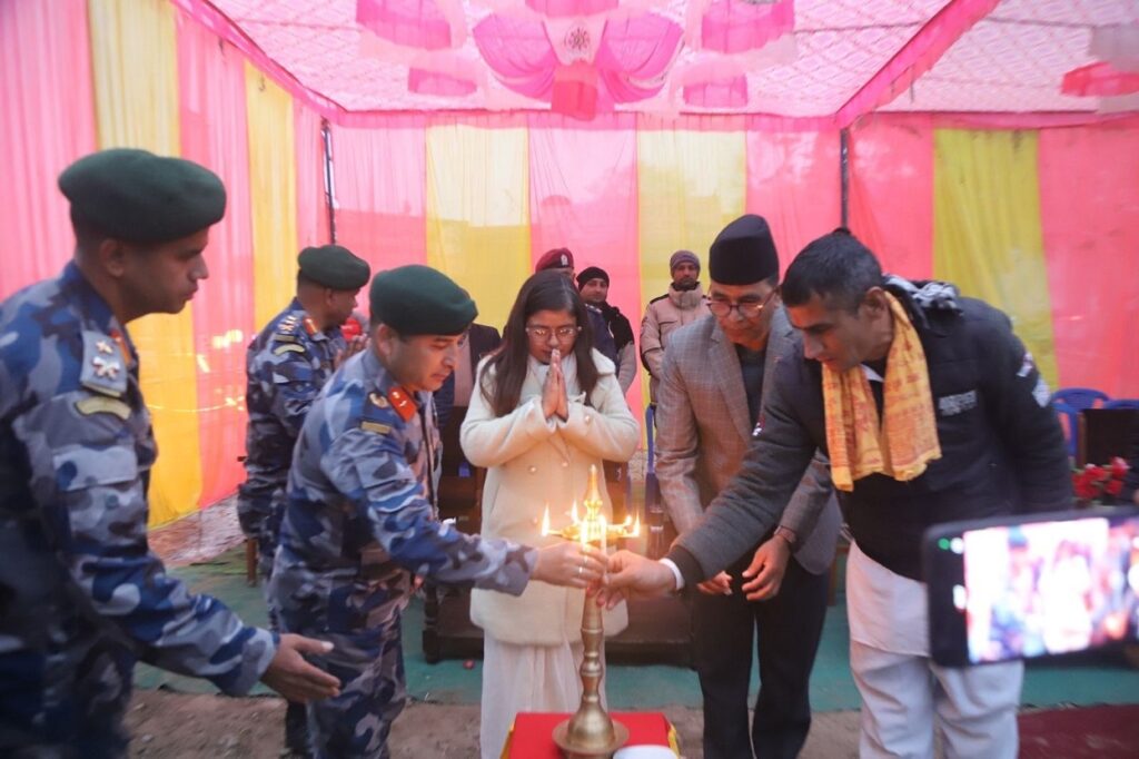 सशस्त्र प्रहरी दिवसमा गड्डाचौकीबाट ‘पूर्व–पश्चिम झण्डा मार्च’ सुरु