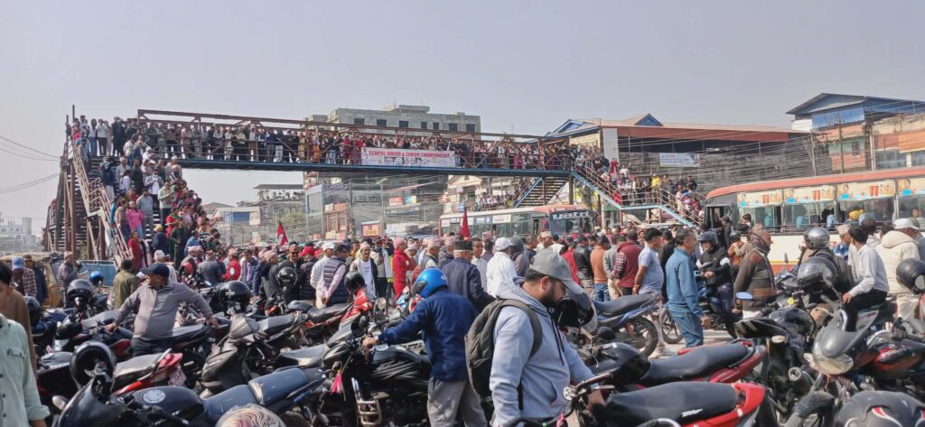 रास्वपाको ‘सांघातिक आक्रमण’मा सुनको सिक्री लुटिएको एमालेको आरोप