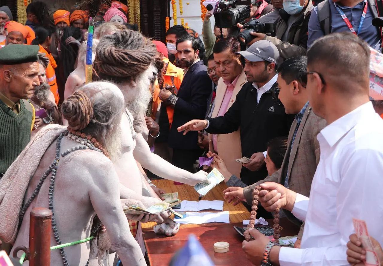 पशुपतिमा आएका नागा बाबासहित साधुसन्तलाई आज बिदाइ गरिँदै